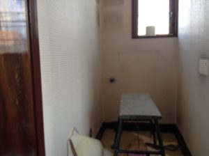 トイレのクロス貼替え