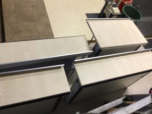 キッチンのキャビネットをリメイク