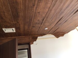 剥がれてしまったクロス